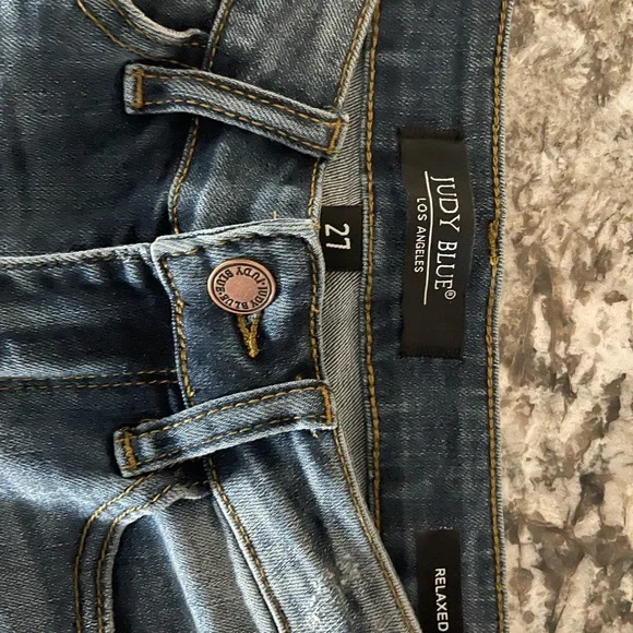 Judy Blue women’s jeans, 27, relaxed fit - Picture 2 of 5